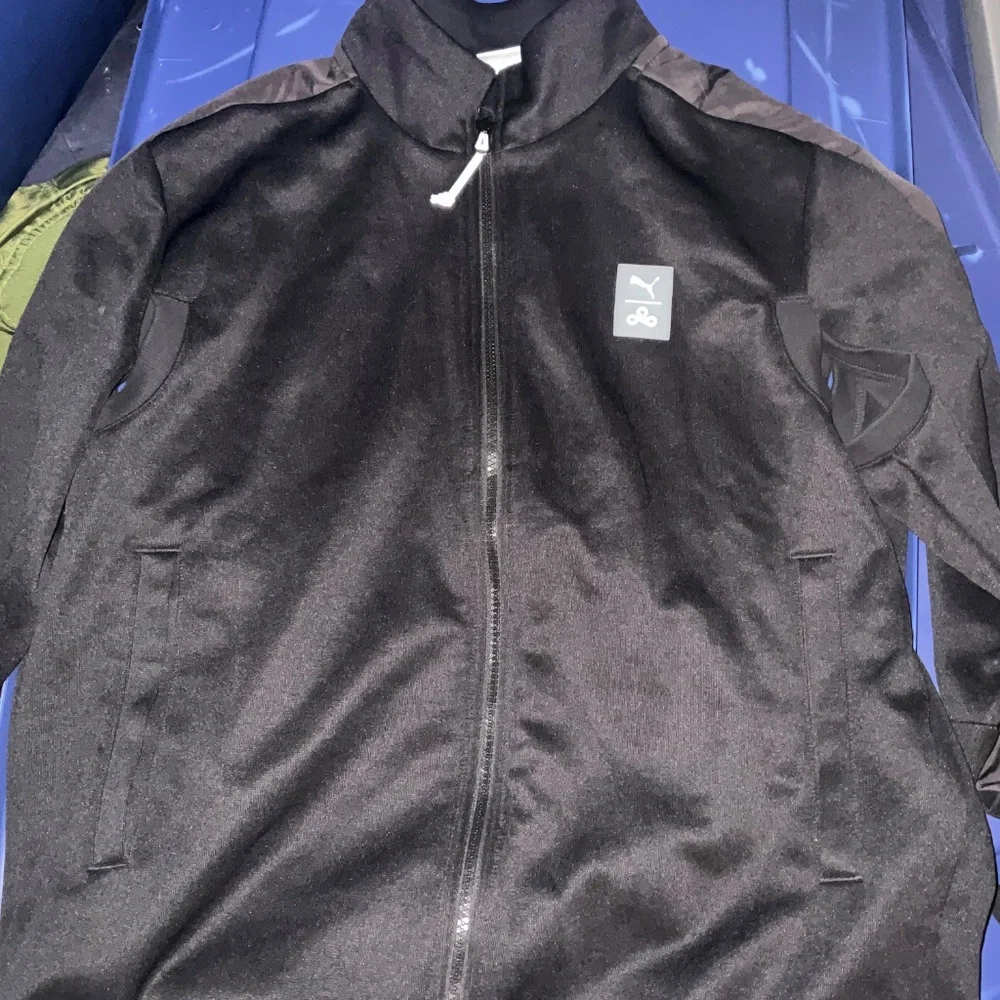 Puma Jacket - Picture 2 of 3